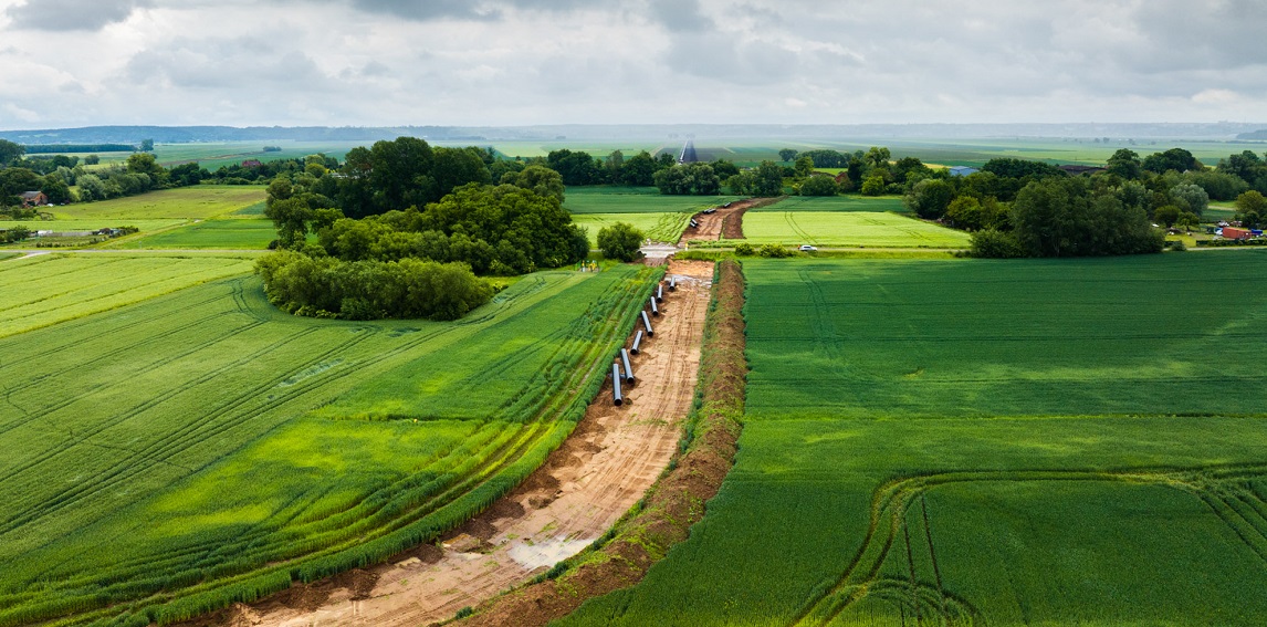 Gas pipeline construction